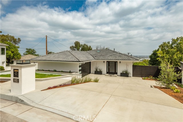 4425 Lucera Circle, Palos Verdes Estates, California 90274, 4 Bedrooms Bedrooms, ,3 BathroomsBathrooms,Residential,Sold,Lucera,PV22074214