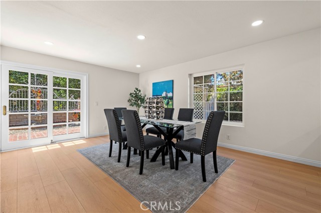 22557 Fenwall Drive, Saugus CA: https://media.crmls.org/medias/36e455cc-e748-4593-86e1-ba3df096db1b.jpg