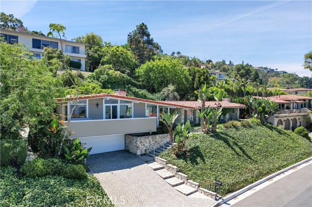 360 Via Almar, Palos Verdes Estates, California 90274, 3 Bedrooms Bedrooms, ,2 BathroomsBathrooms,Residential,For Sale,Via Almar,PV24255017