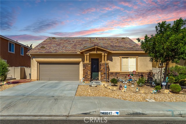 Detail Gallery Image 1 of 39 For 43847 Windrose Pl, Lancaster,  CA 93536 - 4 Beds | 3 Baths