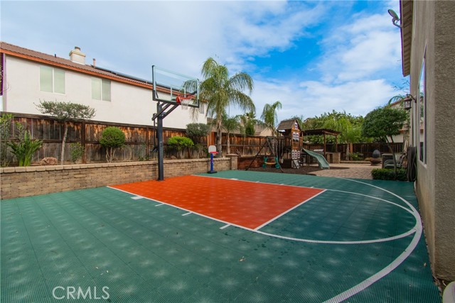 Detail Gallery Image 18 of 59 For 27204 Big Horn, Moreno Valley,  CA 92555 - 4 Beds | 4 Baths