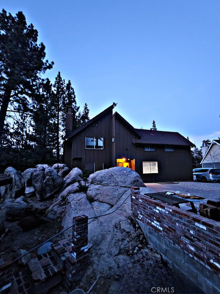 https://media.crmls.org/medias/36e59d04-8575-44ca-aa02-35d5a208b479.jpg?preset=X-Large