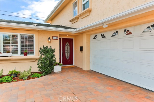 408 Faye Lane, Redondo Beach, California 90277, 4 Bedrooms Bedrooms, ,3 BathroomsBathrooms,Residential,Sold,Faye,SB17014595