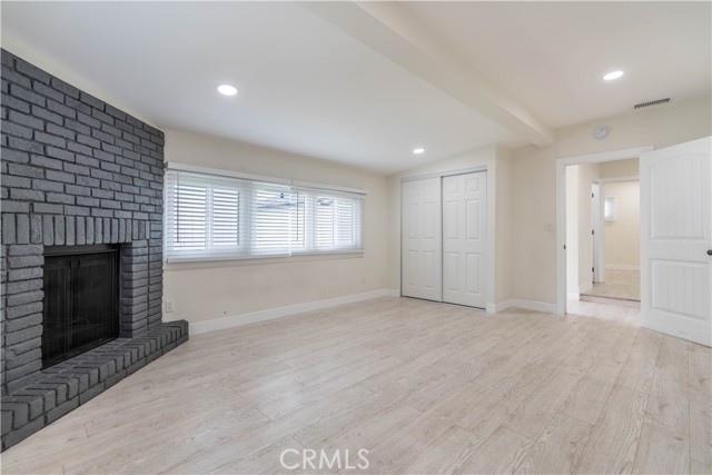 Detail Gallery Image 6 of 15 For 1142 Indian Hill Bld, Pomona,  CA 91767 - 3 Beds | 1 Baths