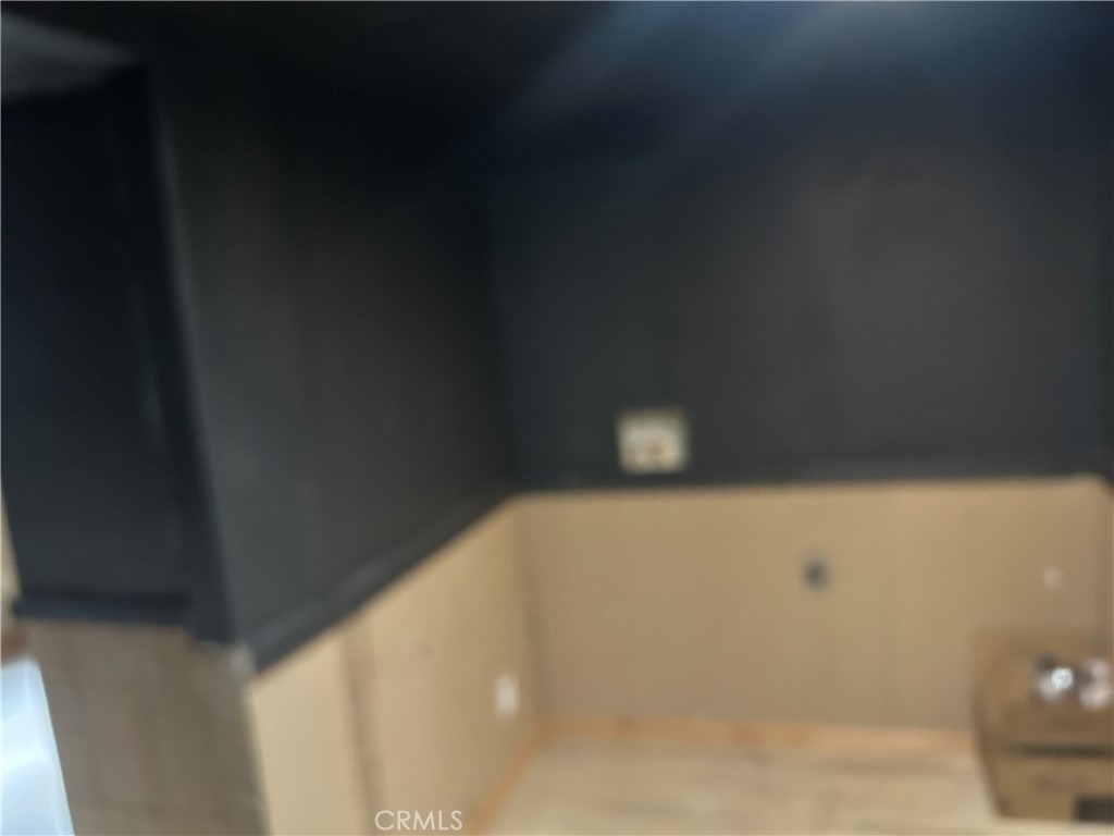 https://media.crmls.org/medias/36e6313d-30f2-4d7b-a70d-e7f3a4f11c91.jpg?preset=X-Large