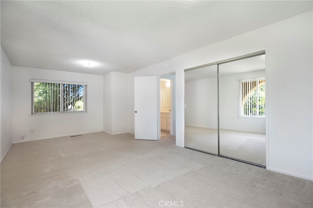 MLS #OC25241749 image #31