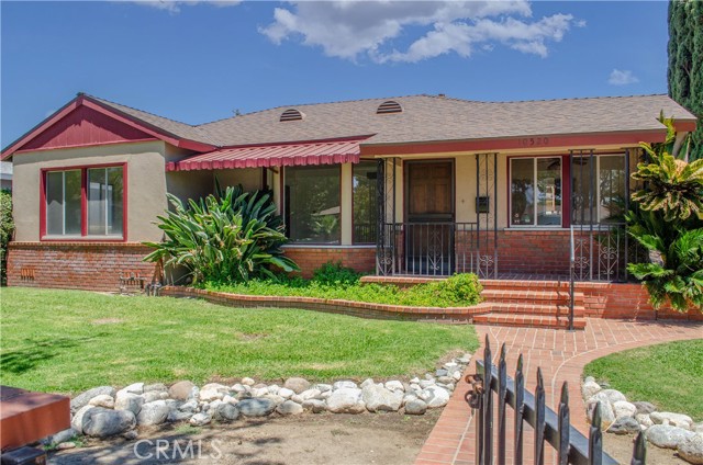 10520 Haskell Avenue, Granada Hills CA: https://media.crmls.org/medias/36e6b157-0a65-4330-9ab3-d316566b608f.jpg