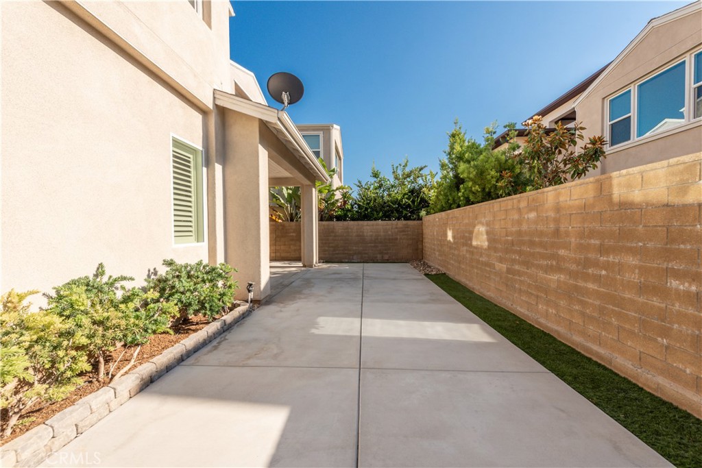 36e7afdf Cd76 4edb A946 D51e5463584d