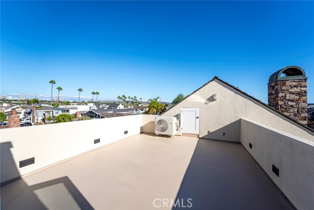 Detail Gallery Image 38 of 42 For 119 Opal Ave, Newport Beach,  CA 92662 - 3 Beds | 2/1 Baths