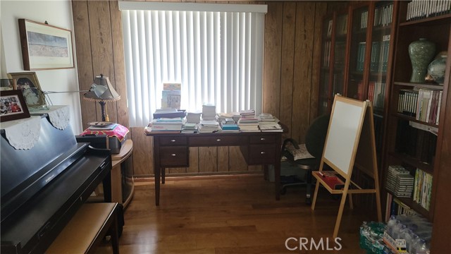 13671 Annandale Dr. Drive, Seal Beach CA: https://media.crmls.org/medias/36e86463-e74a-422c-a00b-ef95af2404da.jpg