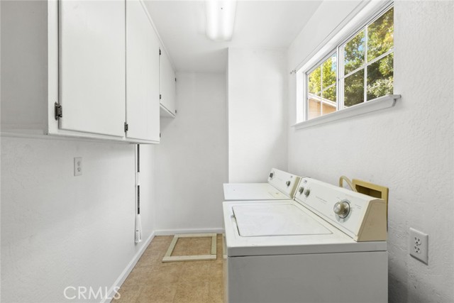 310 Henshaw Ave, Chico CA: https://media.crmls.org/medias/36e8823c-aaa4-4cbb-a884-3ee048cf186a.jpg