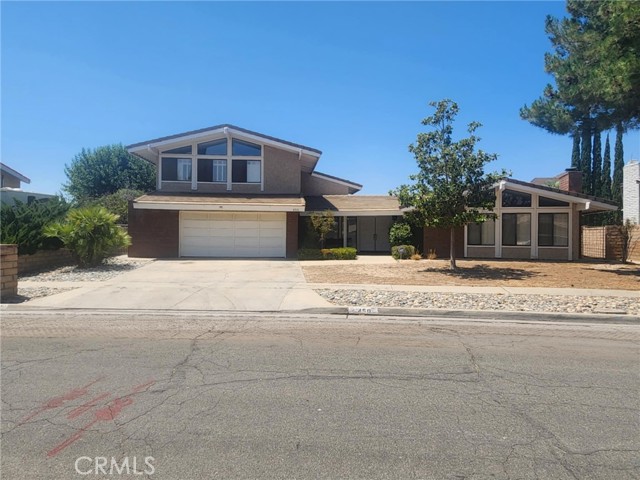 450 Fairway Drive, Palmdale CA: https://media.crmls.org/medias/36e90a9a-813a-465d-b8b1-d608c15a4582.jpg