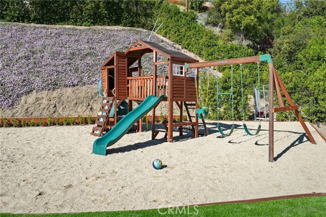 Detail Gallery Image 46 of 52 For 20171 Allentown, Woodland Hills,  CA 91364 - 3 Beds | 4 Baths