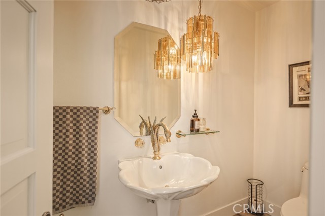 201 Grizzly, Lake Arrowhead, CA 92352