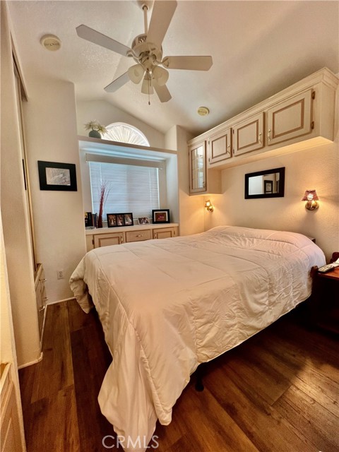 Detail Gallery Image 7 of 49 For 1295 S Cawston Ave #422,  Hemet,  CA 92545 - 1 Beds | 1 Baths