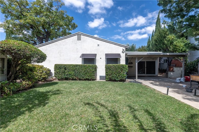 14734 Magnolia Boulevard photo 29