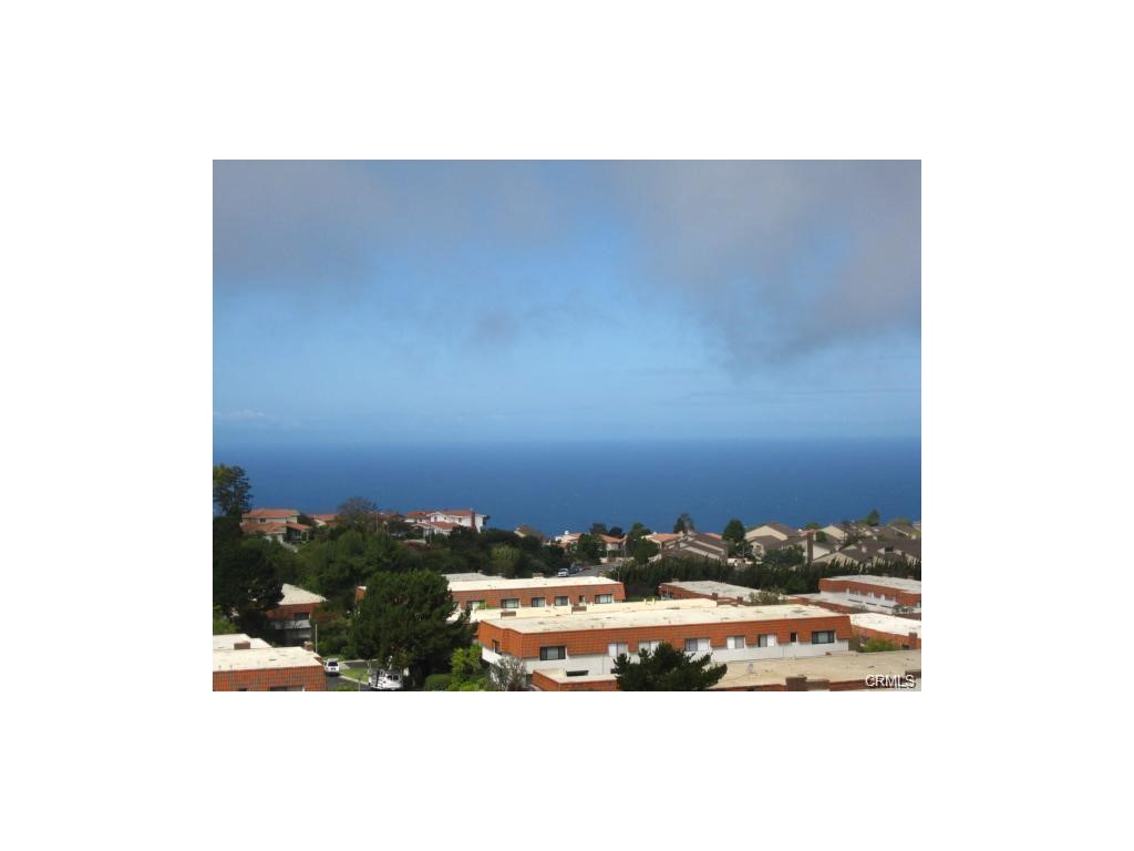 https://media.crmls.org/medias/36e9ea08-3448-40f3-812e-047e6f85e35b.jpg?preset=X-Large
