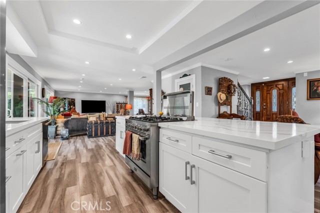8404 Joan Lane, West Hills CA: https://media.crmls.org/medias/36ea4d9d-8d43-48b3-bfda-fa418ee103ab.jpg