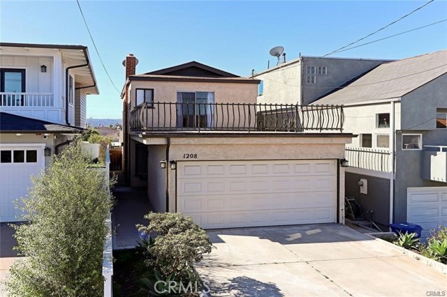 Detail Gallery Image 2 of 20 For 1208 10th St, Hermosa Beach,  CA 90254 - 4 Beds | 2 Baths