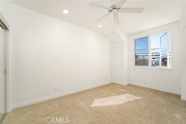 Detail Gallery Image 27 of 42 For 119 Opal Ave, Newport Beach,  CA 92662 - 3 Beds | 2/1 Baths