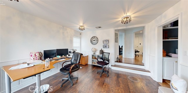 6000 Woodman Avenue, Van Nuys CA: https://media.crmls.org/medias/36eaf1ab-0632-4f58-9895-2d3a62b236b1.jpg