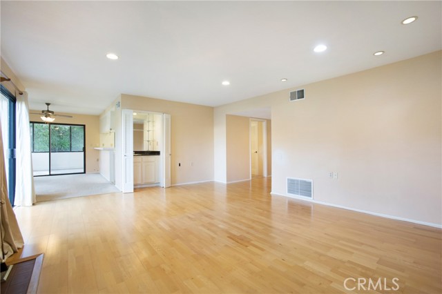 Detail Gallery Image 6 of 22 For 5058 Avenida Del Sol, Laguna Woods,  CA 92637 - 2 Beds | 2 Baths