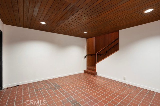 Detail Gallery Image 42 of 62 For 2285 N Hobart Bld, Los Angeles,  CA 90027 - 3 Beds | 3/1 Baths