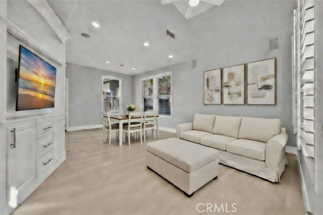 Detail Gallery Image 5 of 38 For 48 Half Moon Trl, Ladera Ranch,  CA 92694 - 3 Beds | 2/1 Baths