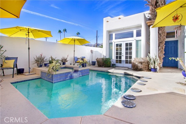 Detail Gallery Image 3 of 22 For 53825 Eisenhower Dr, La Quinta,  CA 92253 - 3 Beds | 2 Baths