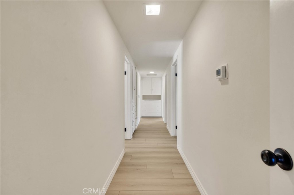 https://media.crmls.org/medias/36eed832-22b2-4de7-b6ae-8e00f62d9336.jpg?preset=X-Large
