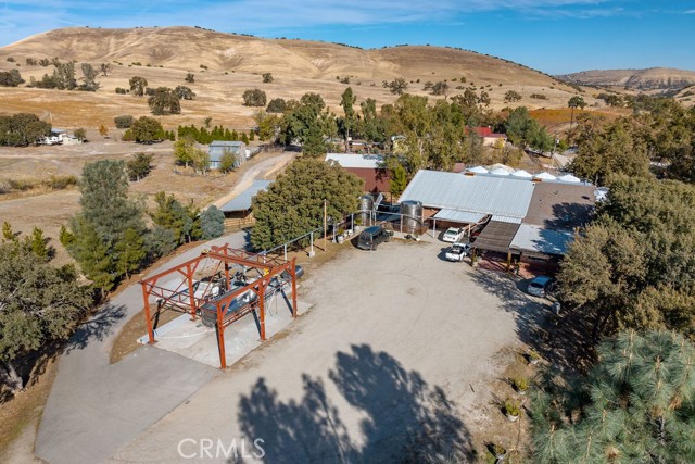 679 Calf Canyon, Creston, California 93432, ,Commercial Lease,For Rent,679 Calf Canyon,CRNS23224965