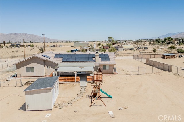 11130 Tenaya Road, Apple Valley CA: https://media.crmls.org/medias/36ef903f-ee55-4d2d-a967-d625d08c3142.jpg