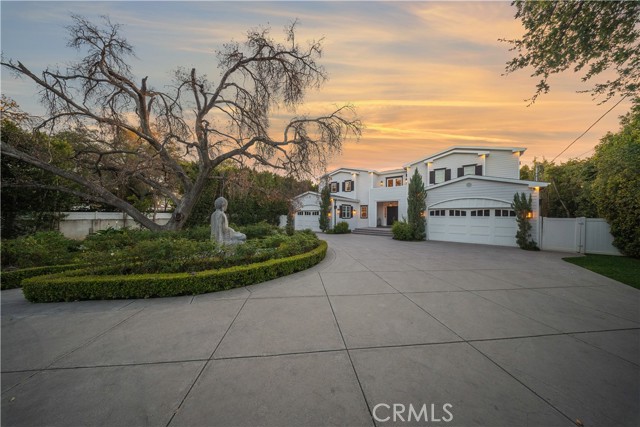 7 Bed Home for Sale in Encino, California