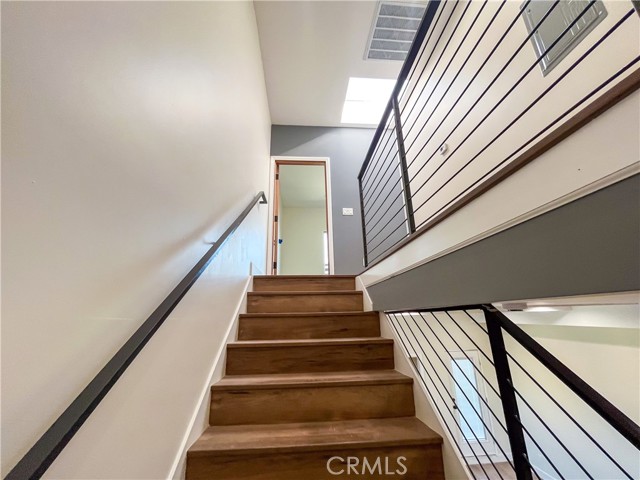 Detail Gallery Image 8 of 39 For 1816 2 S Hauser Bld, Los Angeles,  CA 90019 - 3 Beds | 3/1 Baths
