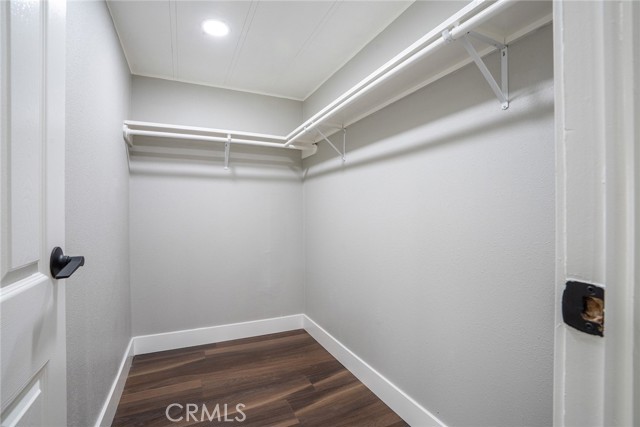 212 Las Brisas Circle, Pomona CA: https://media.crmls.org/medias/36f11f40-320c-4897-8e50-6bdabff6c661.jpg