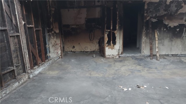 Detail Gallery Image 16 of 16 For 8920 Summerwood, Fontana,  CA 92335 - 3 Beds | 2/1 Baths