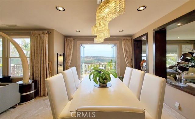 34 Sunset Cove, Newport Coast CA: https://media.crmls.org/medias/36f37dc0-d81d-4046-84af-fa0ccf5e6b43.jpg