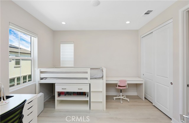 230 Holliston, Lake Forest CA: https://media.crmls.org/medias/36f462b3-4949-4e9e-a185-14c7e4f63912.jpg