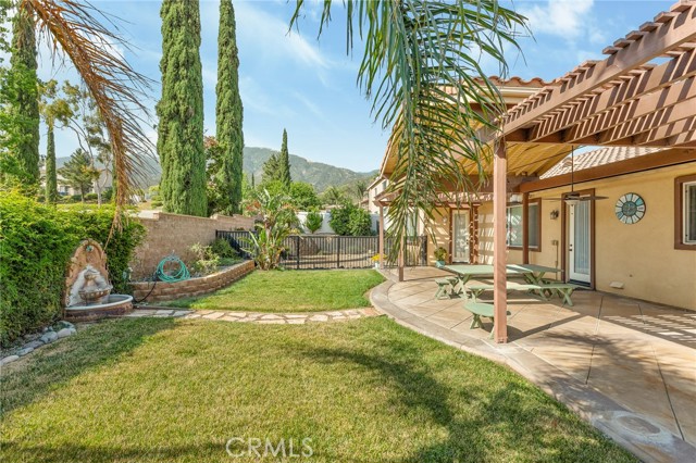 Detail Gallery Image 32 of 44 For 6758 N Shannon Ln, San Bernardino,  CA 92407 - 4 Beds | 3/1 Baths