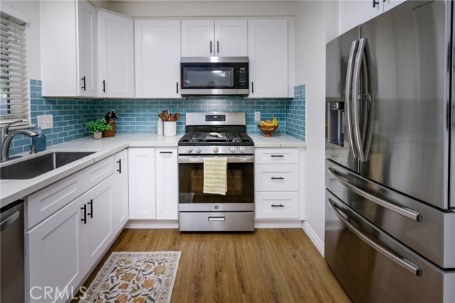 Detail Gallery Image 6 of 35 For 1546 Tilson Cir, Corona,  CA 92882 - 3 Beds | 2 Baths