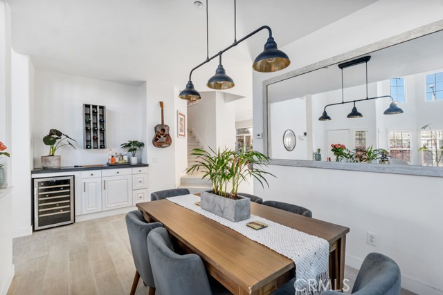 4712 Templeton Street photo 8