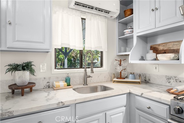 Detail Gallery Image 10 of 42 For 5022 Lorelei Ave, Lakewood,  CA 90712 - 2 Beds | 1 Baths