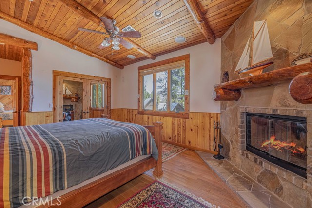 Detail Gallery Image 36 of 70 For 40202 Lakeview Dr, Big Bear Lake,  CA 92315 - 5 Beds | 3/1 Baths