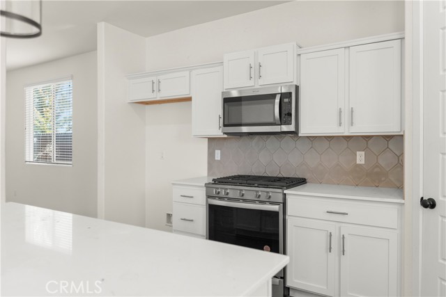 Detail Gallery Image 17 of 36 For 5903 Cardano Ave, Bakersfield,  CA 93313 - 5 Beds | 3 Baths