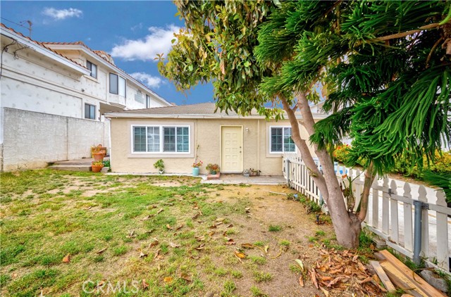 1916 Speyer Lane, Redondo Beach, California 90278, ,Residential Income,Sold,Speyer,SB23070105