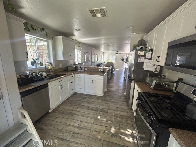 Detail Gallery Image 11 of 29 For 31816 Whitfield, Menifee,  CA 92584 - 3 Beds | 2 Baths