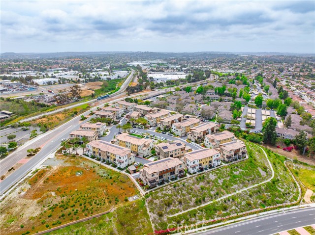 Detail Gallery Image 48 of 52 For 1609 Fig Tree Way, Oceanside,  CA 92056 - 3 Beds | 2/1 Baths