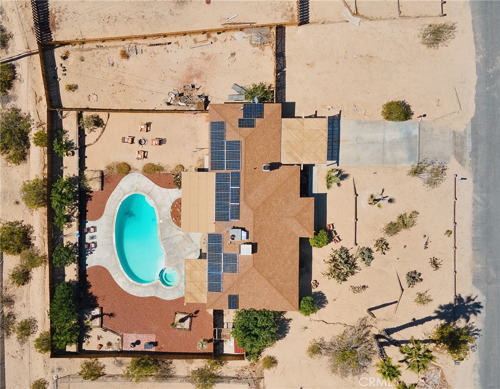 73855 White Sands Drive