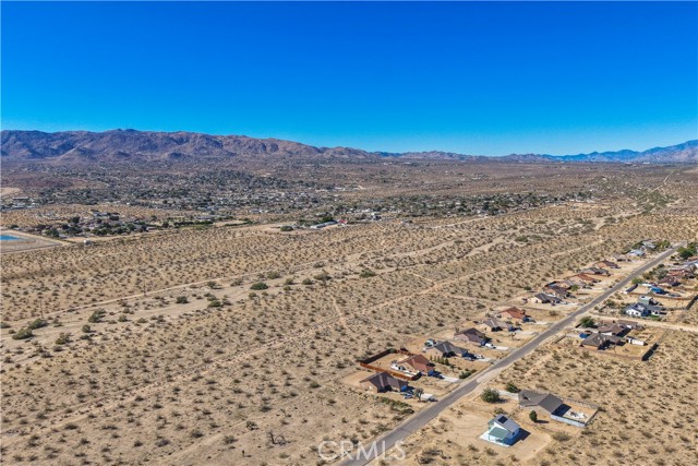 Detail Gallery Image 5 of 13 For 62407 Crestview Dr, Joshua Tree,  CA 92252 - – Beds | – Baths