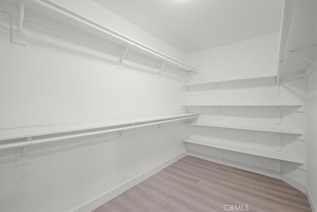 https://media.crmls.org/medias/36fa9590-d5f7-411c-b9bc-8ae49d608fff.jpg?preset=X-Large